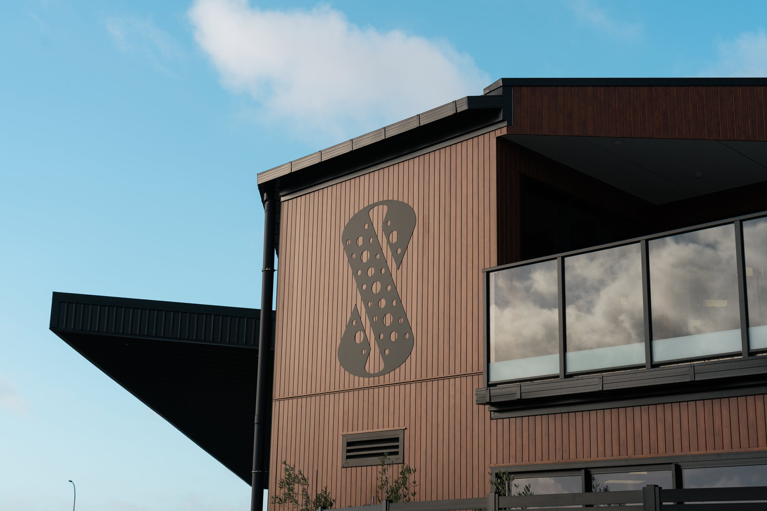 H10