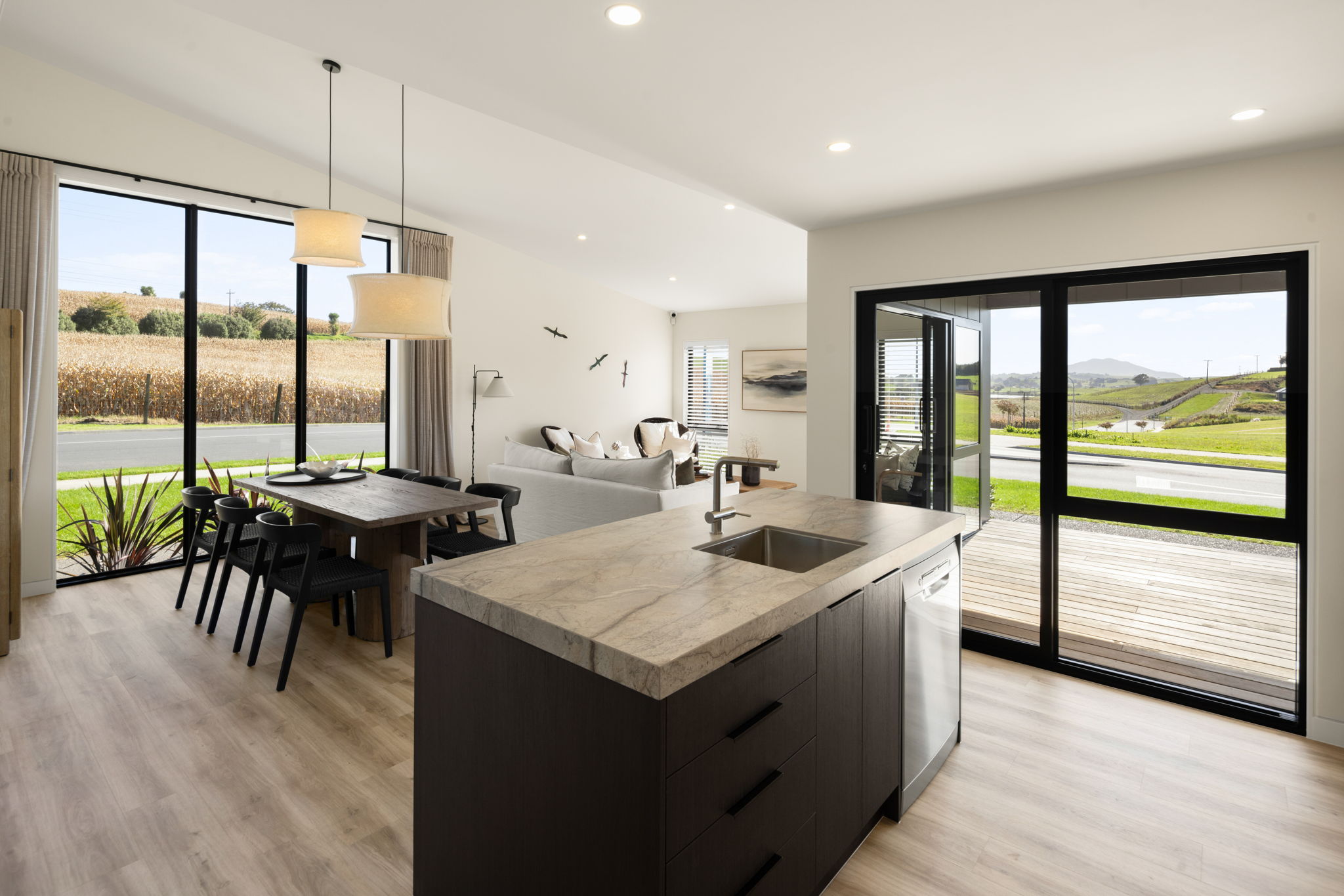 18 web or mls inHouse AR5 1281 2