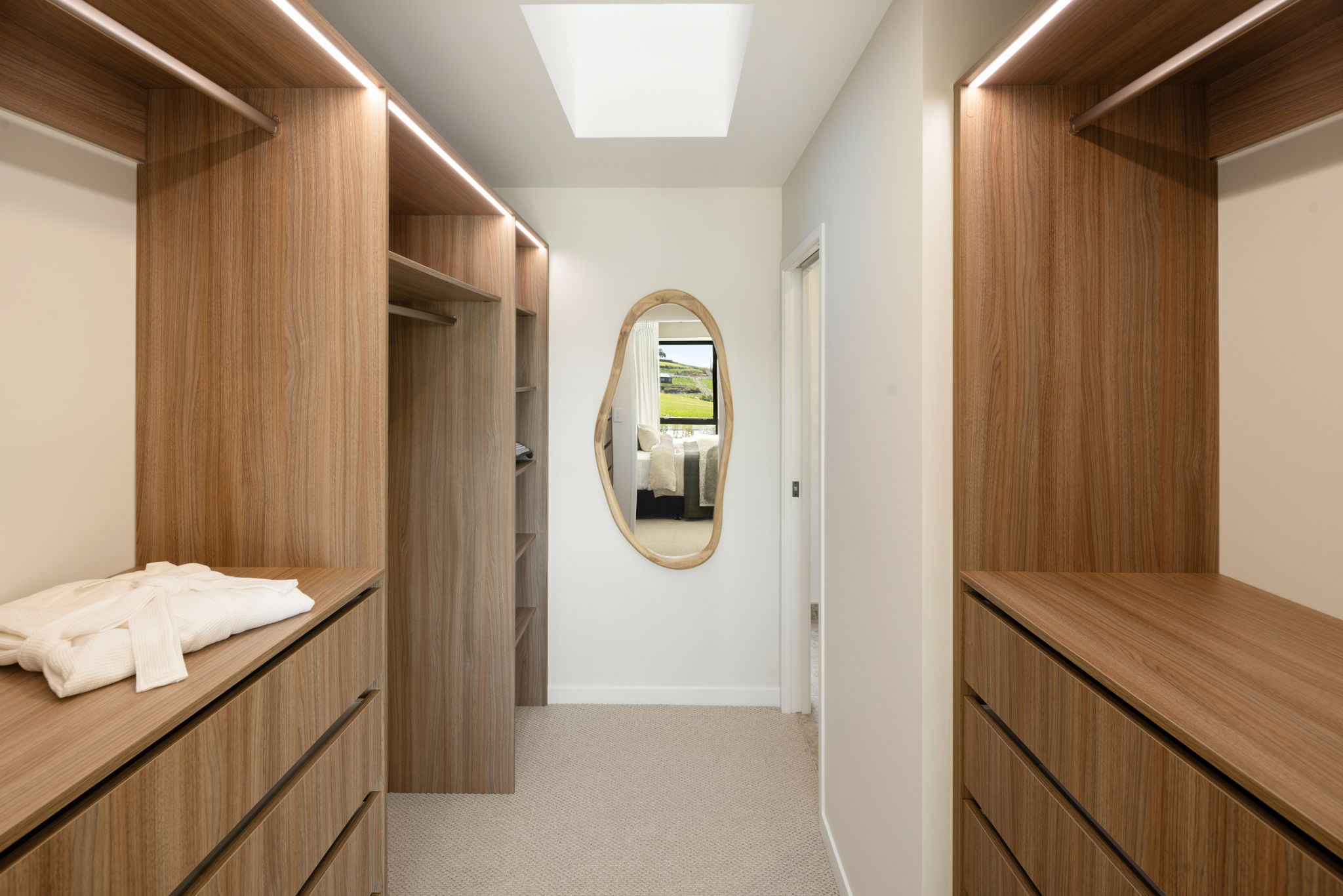 32 web or mls inHouse AR5 1241 2