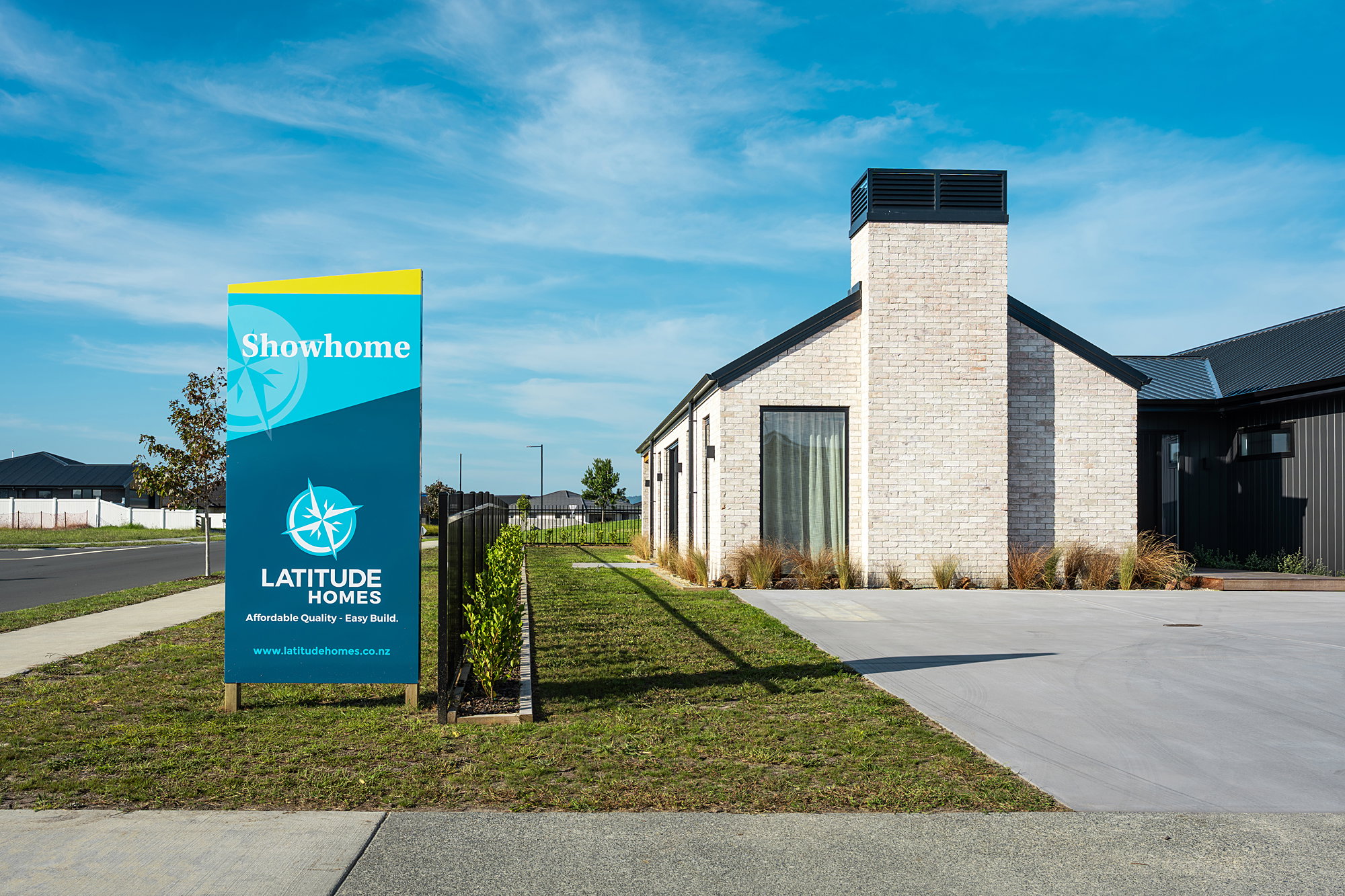 Latitude SH One Tree Point LR 088