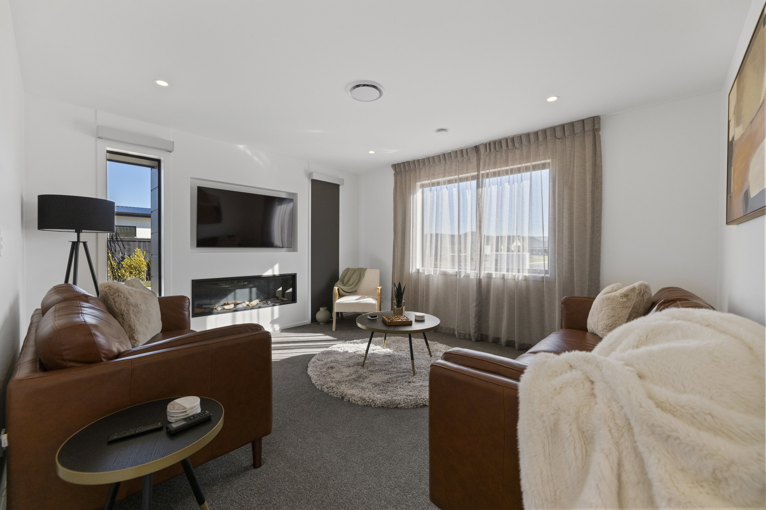 beautiful lounge living