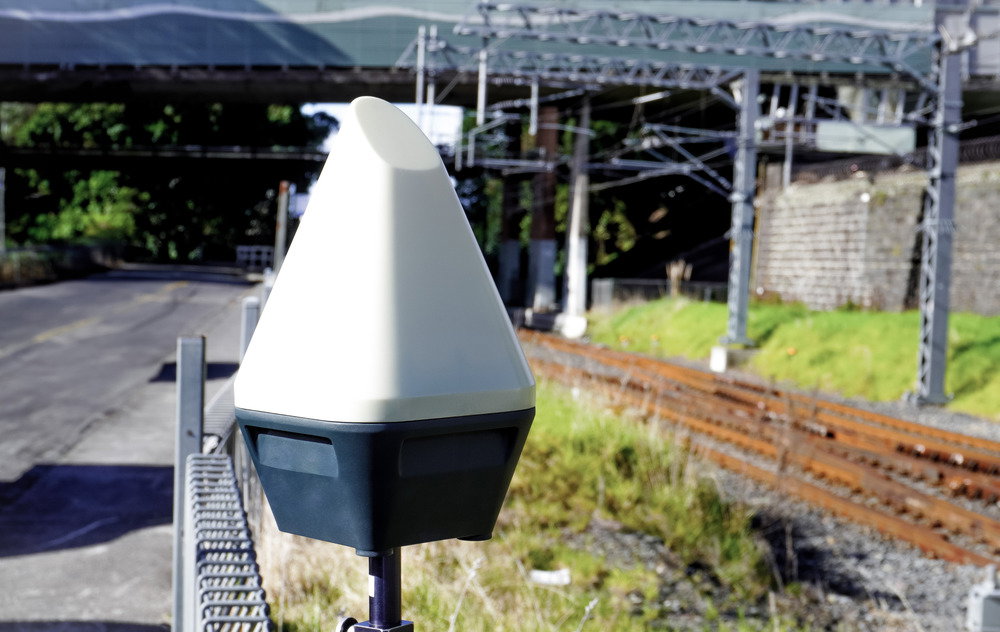 Image of surveying device
